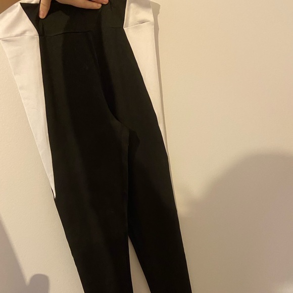White and black small leggings - Picture 2 of 3